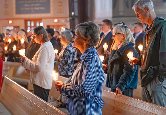 Vigil_2025 (81 of 20)-DeNoiseAI-severe-noise
