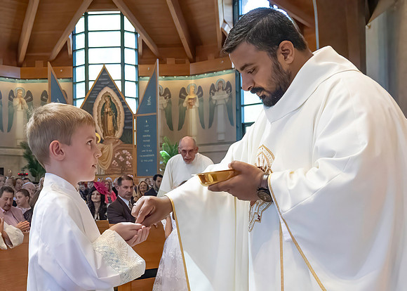 First Communion (199 of 224)-DeNoiseAI-standard