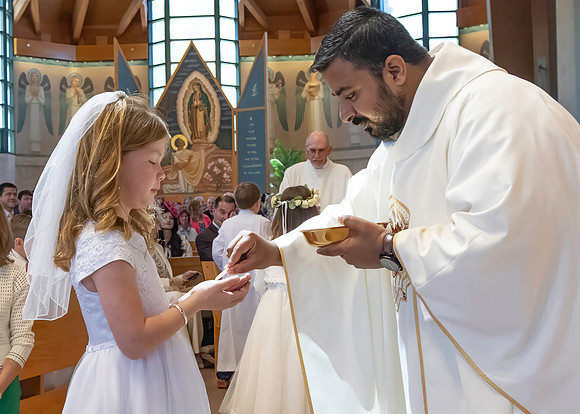 First Communion (143 of 224)-DeNoiseAI-standard