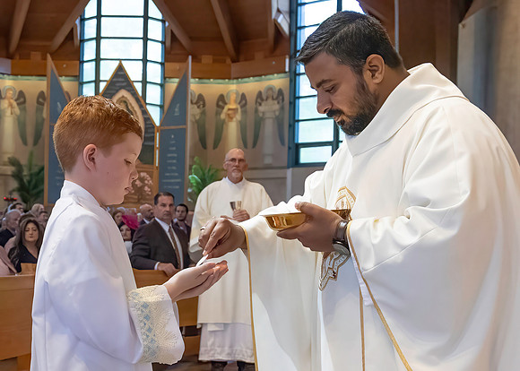 First Communion (85 of 224)-DeNoiseAI-standard