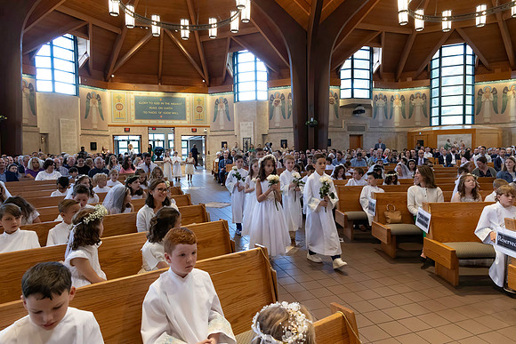 First Communion (59 of 224)-DeNoiseAI-standard