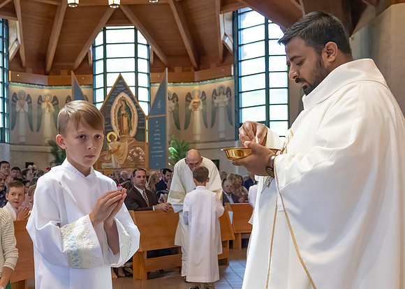 First Communion (154 of 224)-DeNoiseAI-standard