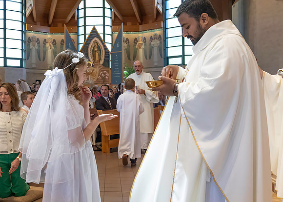First Communion (140 of 224)-DeNoiseAI-standard