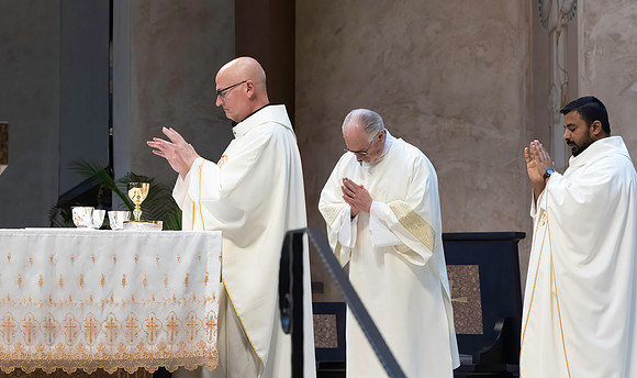 First Communion (64 of 224)-DeNoiseAI-standard