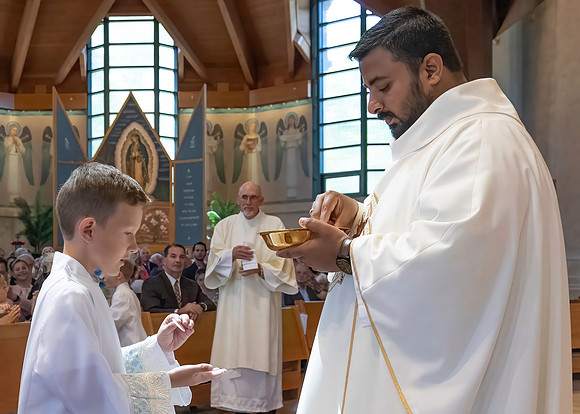 First Communion (117 of 224)-DeNoiseAI-standard