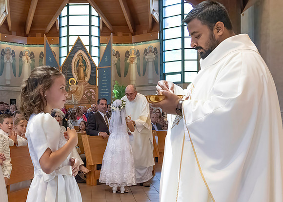 First Communion (98 of 224)-DeNoiseAI-standard