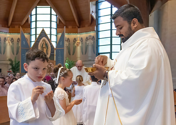 First Communion (90 of 224)-DeNoiseAI-standard