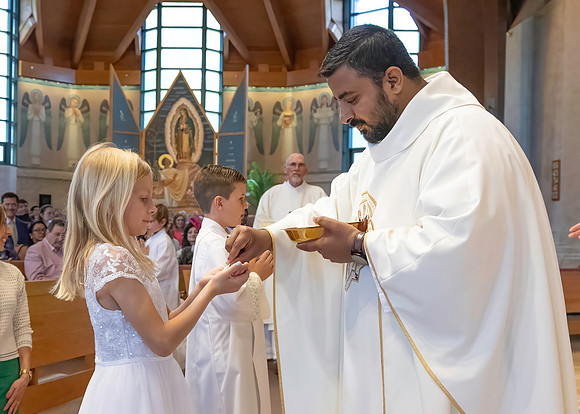 First Communion (80 of 224)-DeNoiseAI-standard