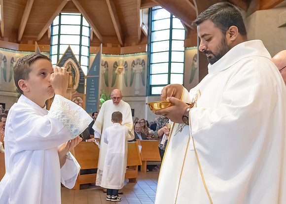 First Communion (208 of 224)-DeNoiseAI-standard