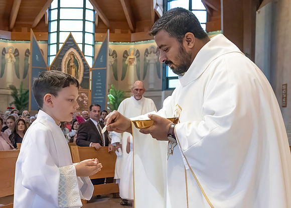 First Communion (88 of 224)-DeNoiseAI-standard