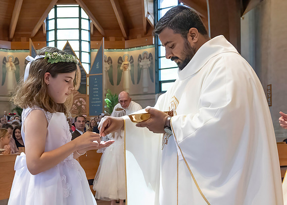 First Communion (137 of 224)-DeNoiseAI-standard