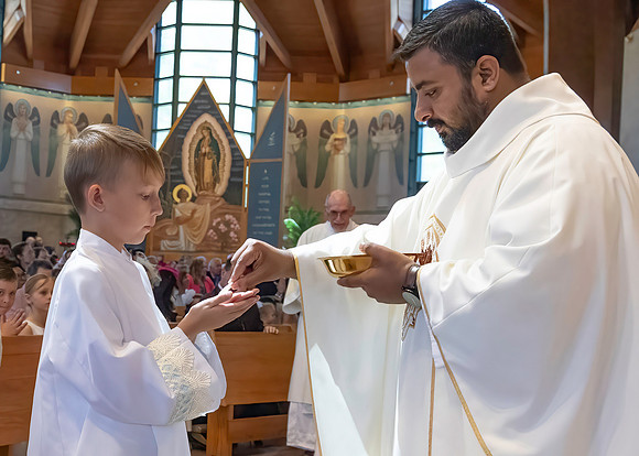 First Communion (152 of 224)-DeNoiseAI-standard