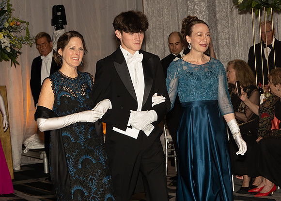 Hope_Ball (343 of 245)