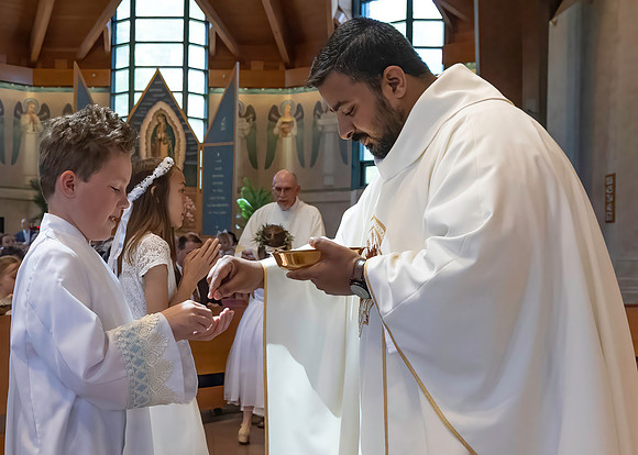 First Communion (126 of 224)-DeNoiseAI-standard
