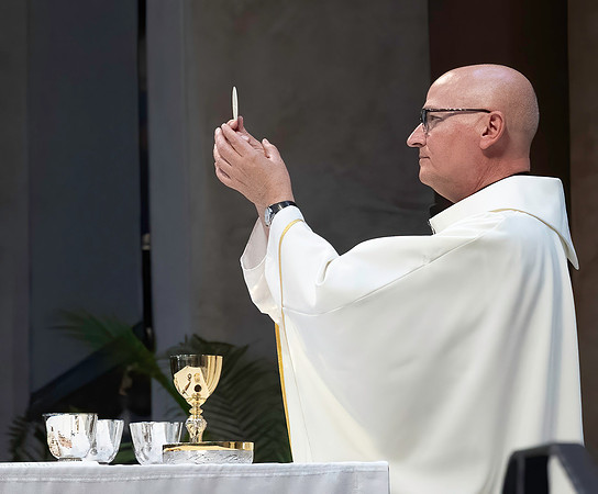 First Communion (67 of 224)-DeNoiseAI-standard