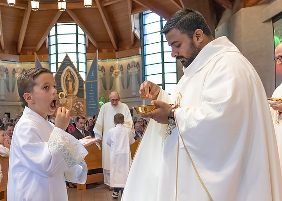 First Communion (207 of 224)-DeNoiseAI-standard