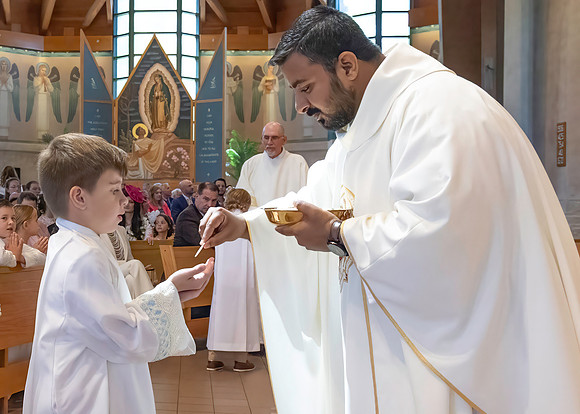 First Communion (102 of 224)-DeNoiseAI-standard