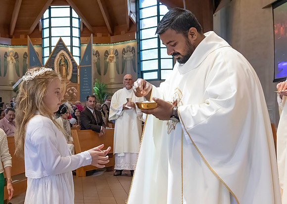 First Communion (75 of 224)-DeNoiseAI-standard