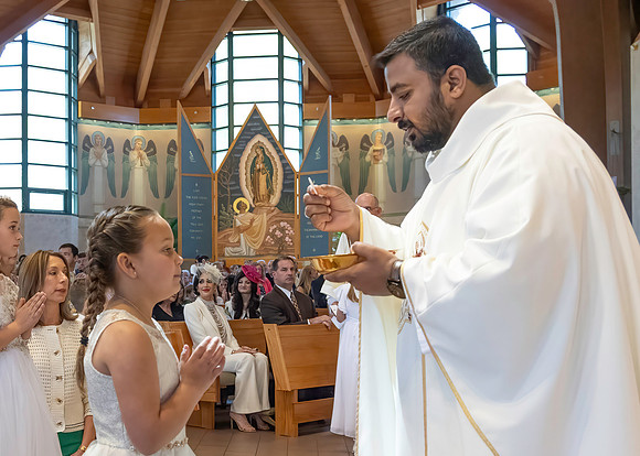 First Communion (193 of 224)-DeNoiseAI-standard