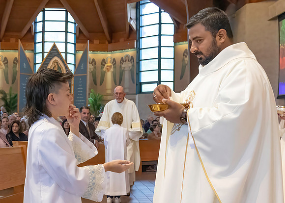 First Communion (79 of 224)-DeNoiseAI-standard