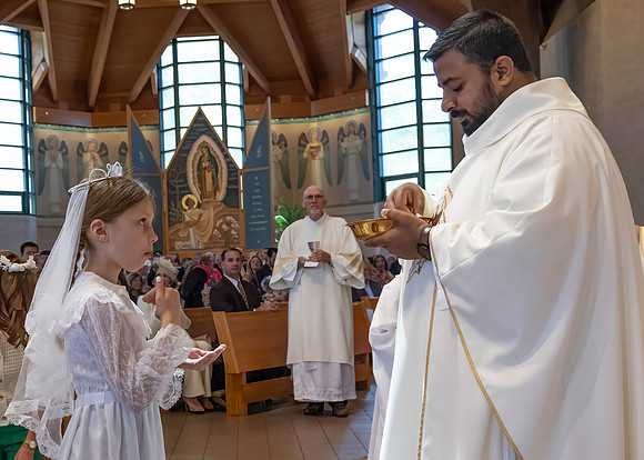 First Communion (151 of 224)-DeNoiseAI-standard