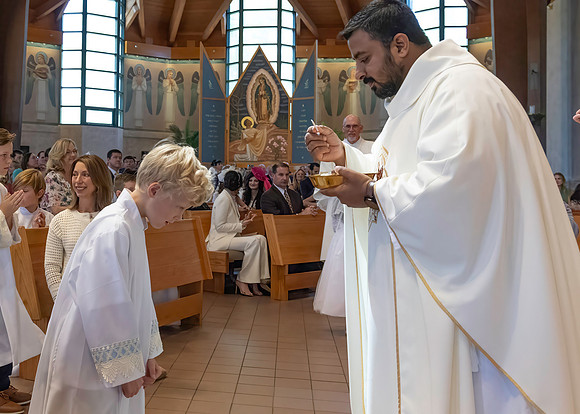 First Communion (157 of 224)-DeNoiseAI-standard