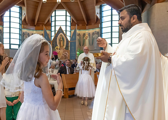 First Communion (124 of 224)-DeNoiseAI-standard