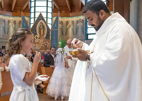 First Communion (97 of 224)-DeNoiseAI-standard